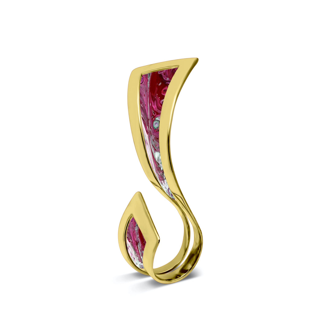 Gold cocktail ring with pink marbled enamel from Atelier ORMAN