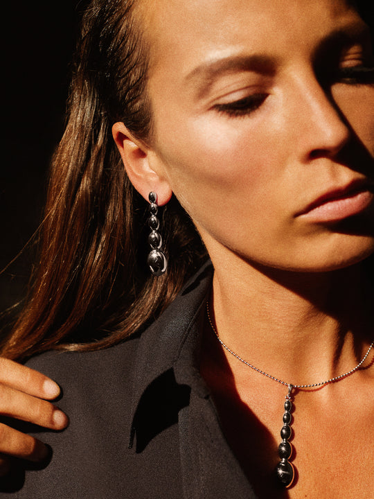 fine jewelry drop earrings in gold from Atelier ORMAN