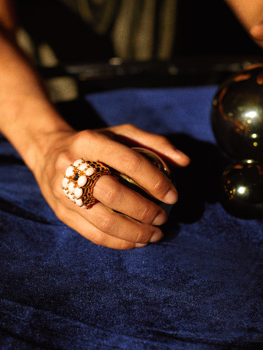 fine jewelry ring in gold with pink coral and morganite gemstones from Atelier ORMAN
