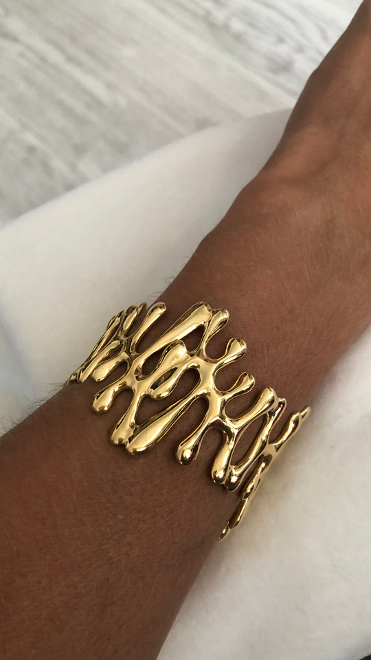 Drops Cuff