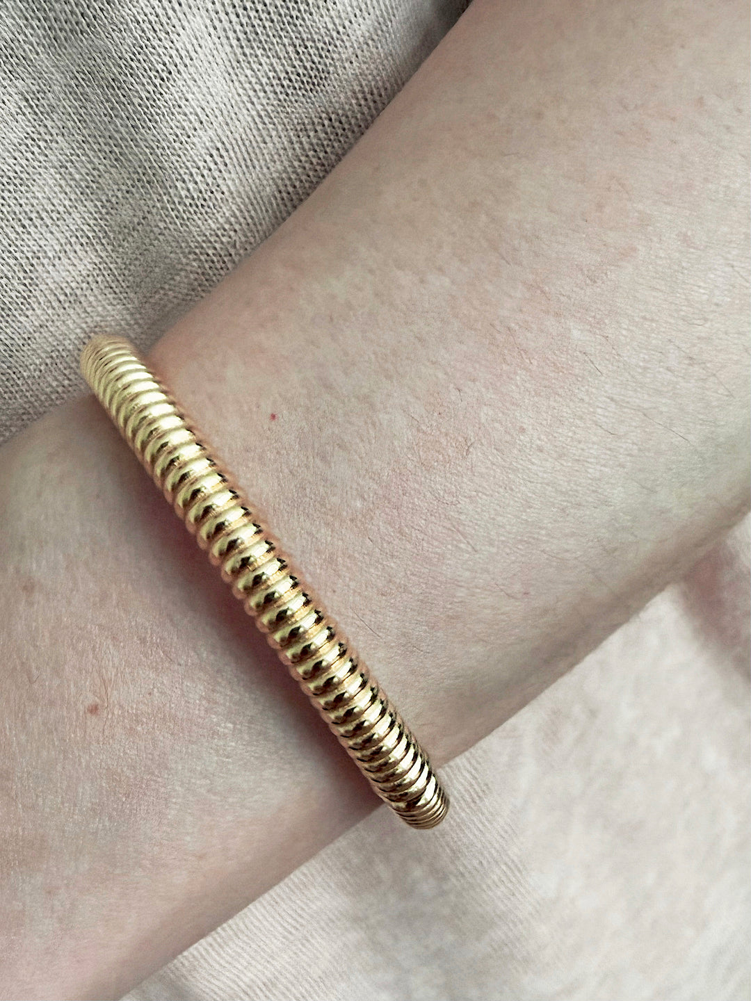 Anchor Bangle