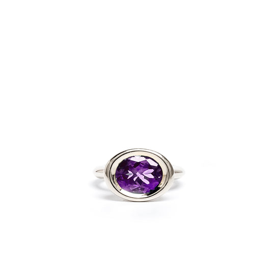 Amethyst Oval Bud Ring