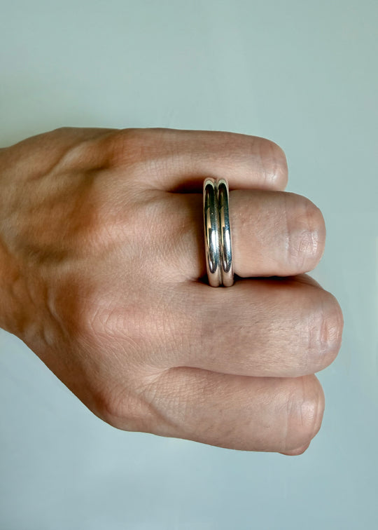 Double Ribbon Band Ring