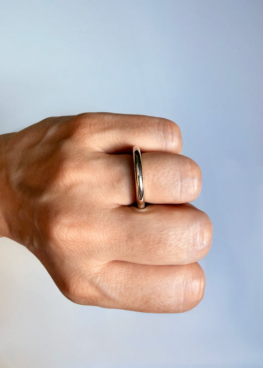 Ribbon Slim Band Ring