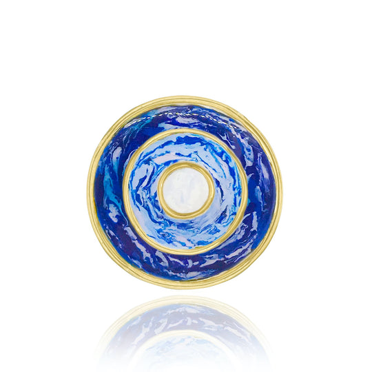 Gold round cocktail ring with blue marbled enamel work from Atelier ORMAN