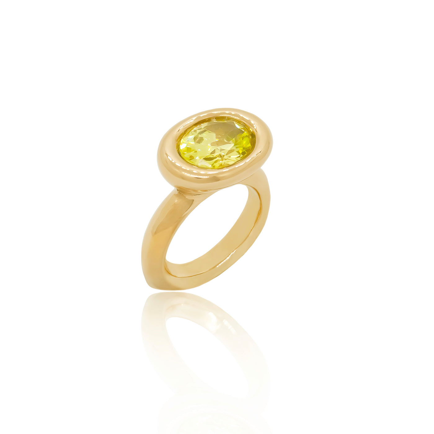 Gold solitaire cocktail ring with peridot from Atelier ORMAN