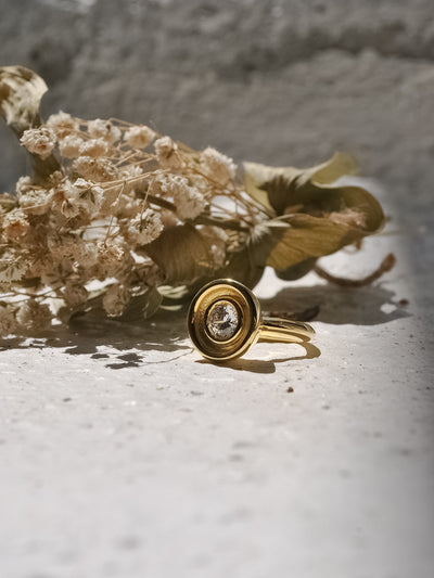 Solitaire cocktail gold ring with white diamond from Atelier ORMAN